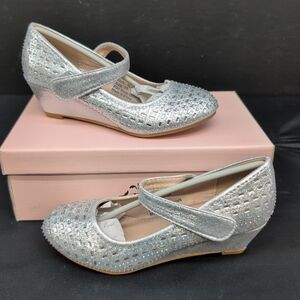 Nanette Lepore Rhinestone Low Wedge Heeled Girl's Dress Pumps Size 13 Silver